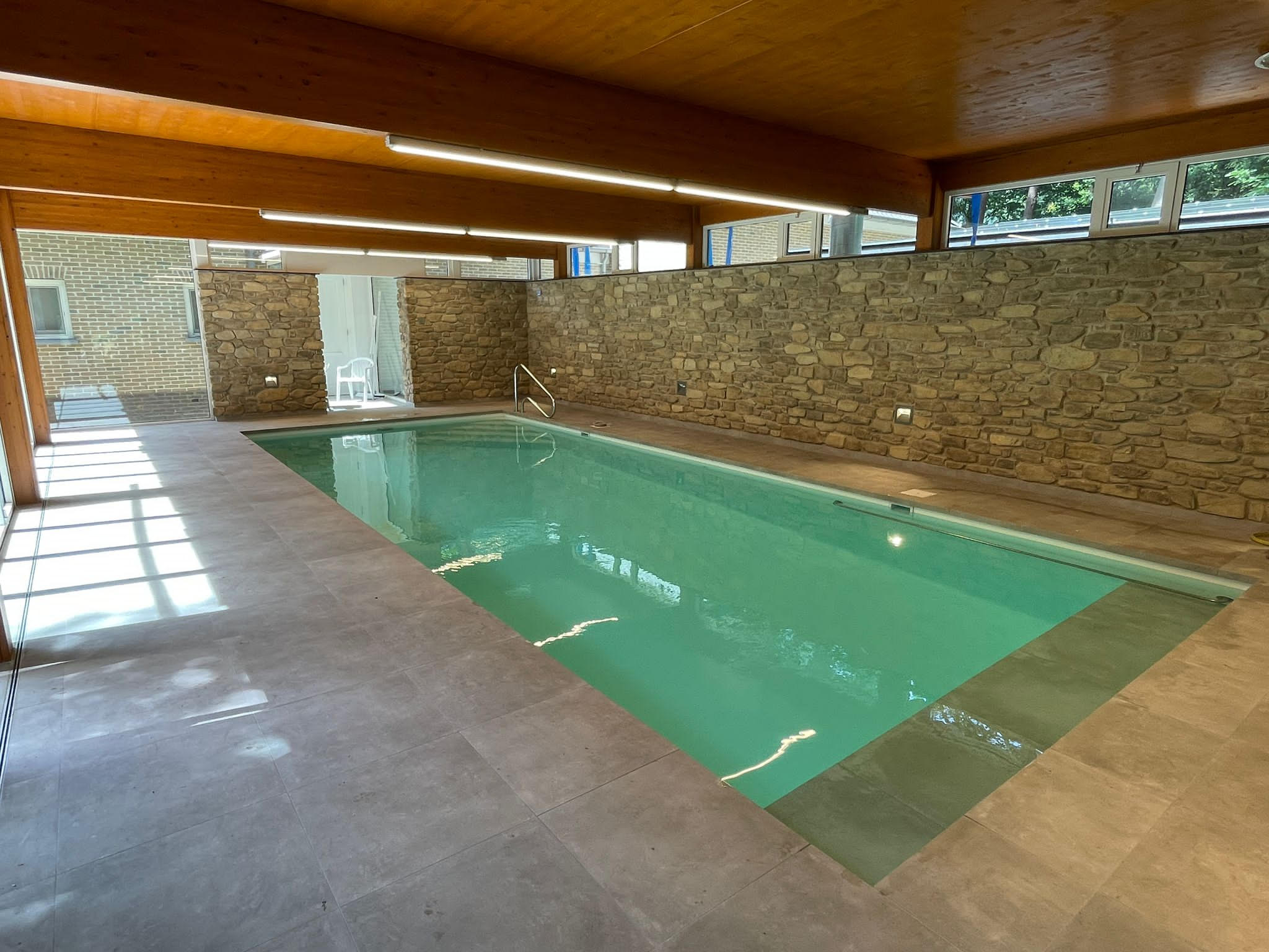 Binnenzwembad aanleggen